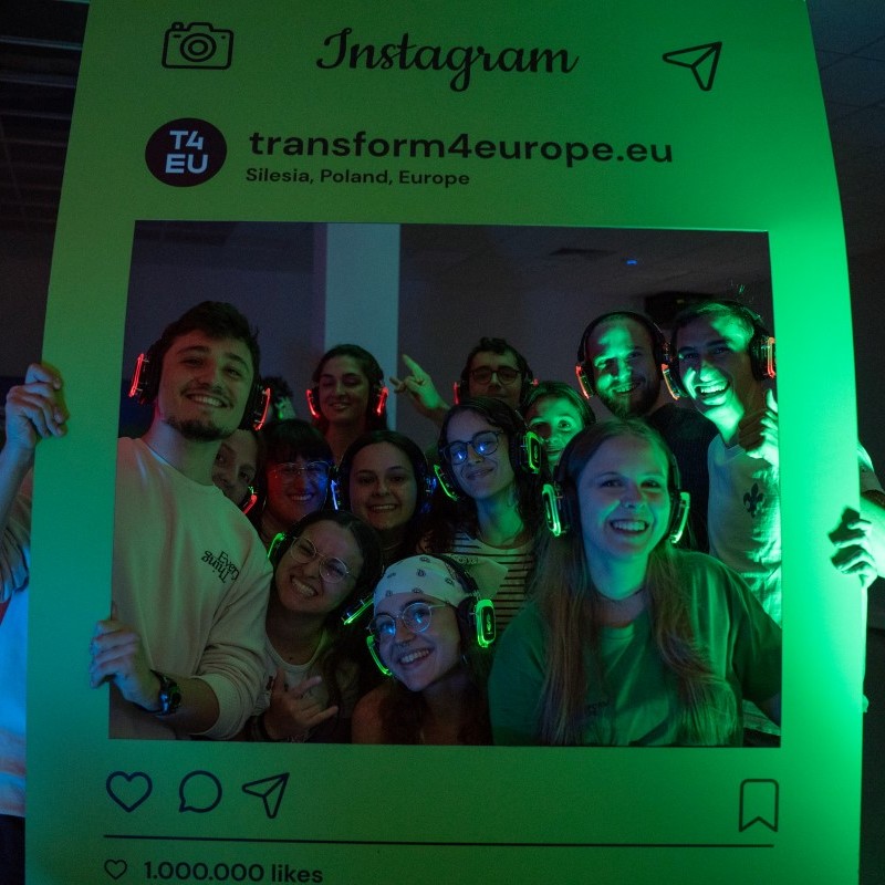 T4EU students with the Instagram cover